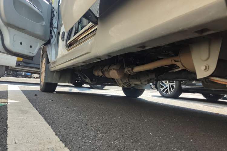 Used Jinbei Hiace X30 2021 1.5L Wealthy Van China VI Standard SWC15M Chassis Rear Left