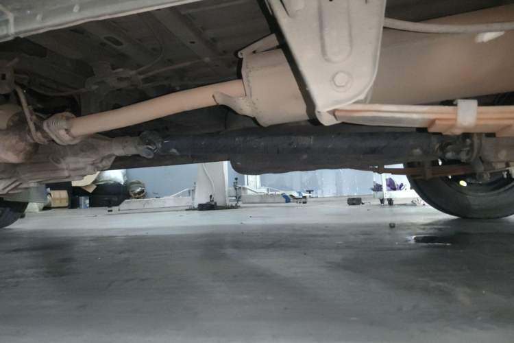Used Jinbei Hiace X30 2021 1.5L Wealthy Single-Steaming Air-Conditioned Van China VI Standard SWC15M Chassis Rear Left