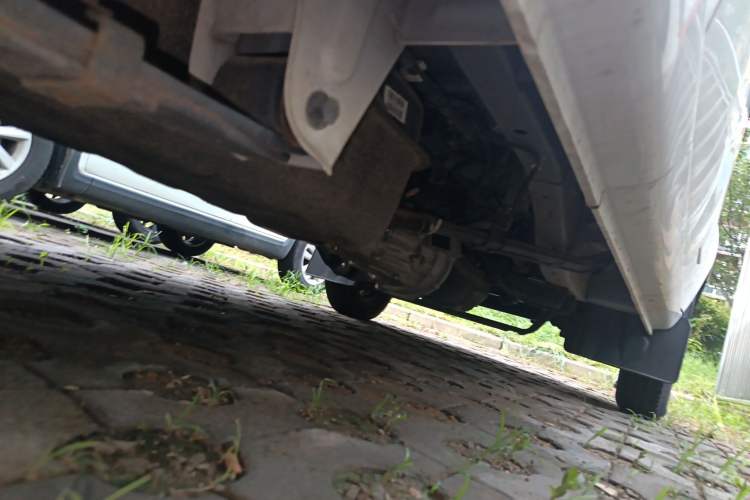 Used Jinbei Hiace X30 2021 1.5L Wealthy Edition Bus China VI Standard SWC15M Chassis Rear Right