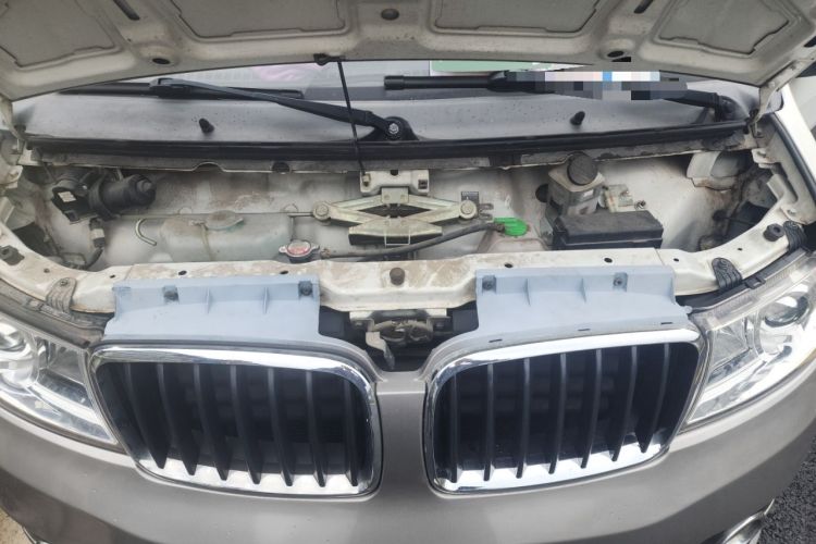 Used Jinbei Hiace X30 2021 1.5L Wealthy Edition Bus China VI Standard SWC15M Engine Bay