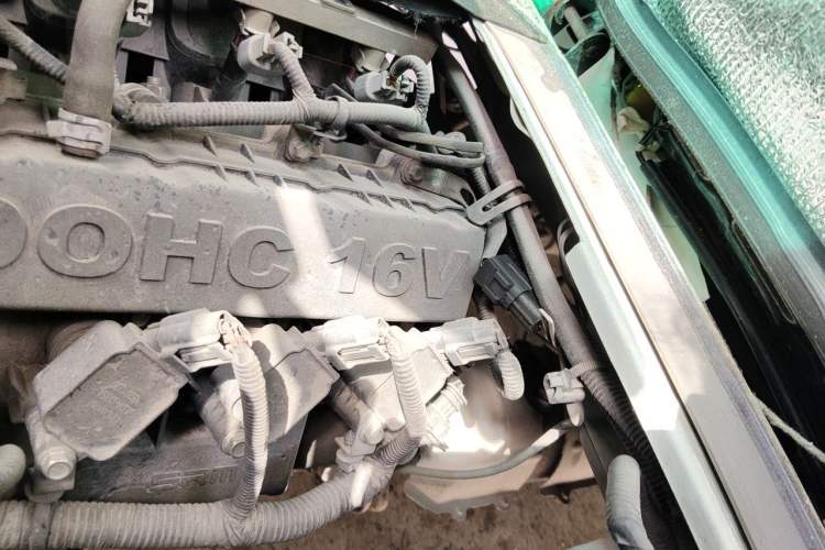 Used Jinbei Hiace X30 2021 1.5L Comfort Model Base Version (No Air Conditioning) Van China VI Standard SWC15M Engine Bay Left