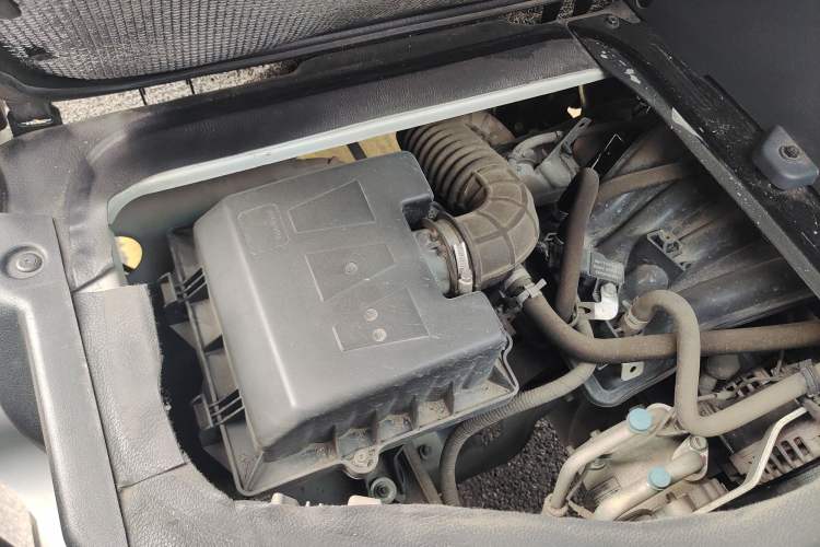 Used Jinbei Hiace X30 2021 1.5L Wealthy Edition Bus China VI Standard SWC15M Engine Bay Right