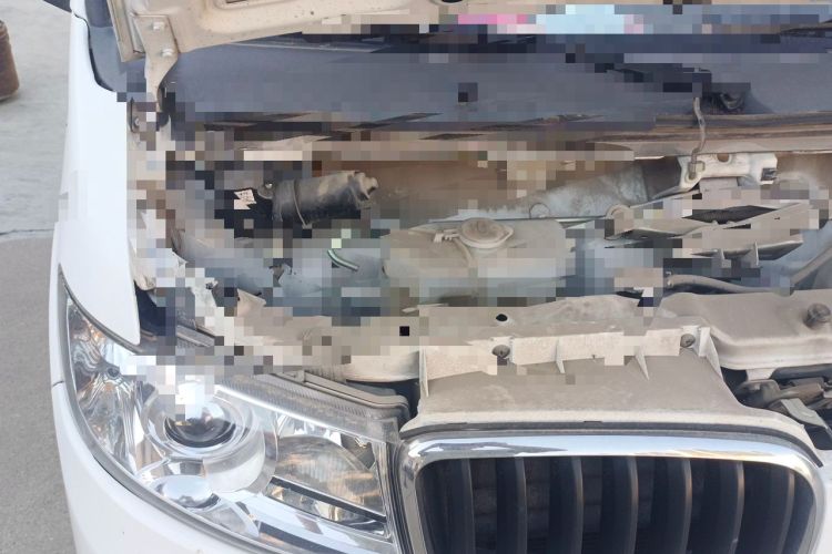 Used Jinbei Hiace X30 2021 1.5L Wealthy Van China VI Standard SWC15M Engine Bay Right