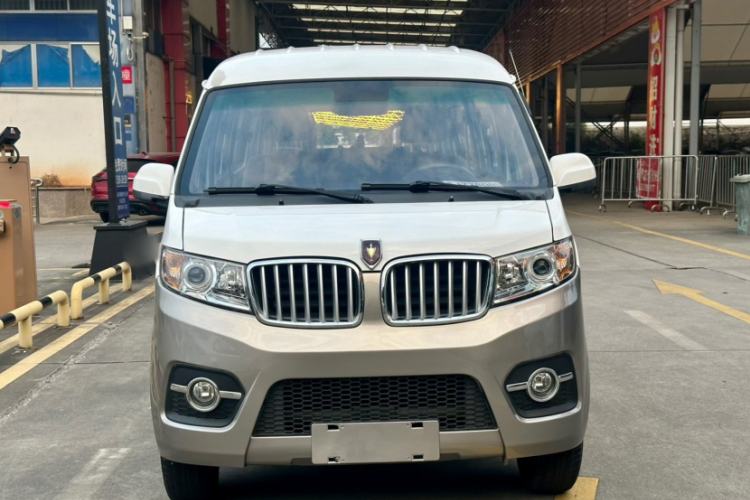 Used Jinbei Hiace X30 2021 1.5L Business-Class Central Air-Conditioned Coach China VI Standard Model SWC15M Exterior 3