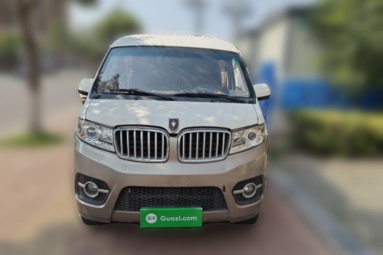 Used Jinbei Hiace X30 2021 1.5L Wealthy Single-Steaming Air-Conditioned Van China VI Standard SWC15M Front