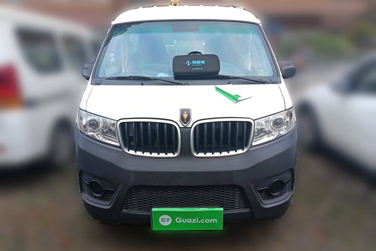 Used Jinbei Hiace X30 2021 1.5L Wealthy Edition Bus China VI Standard SWC15M Front