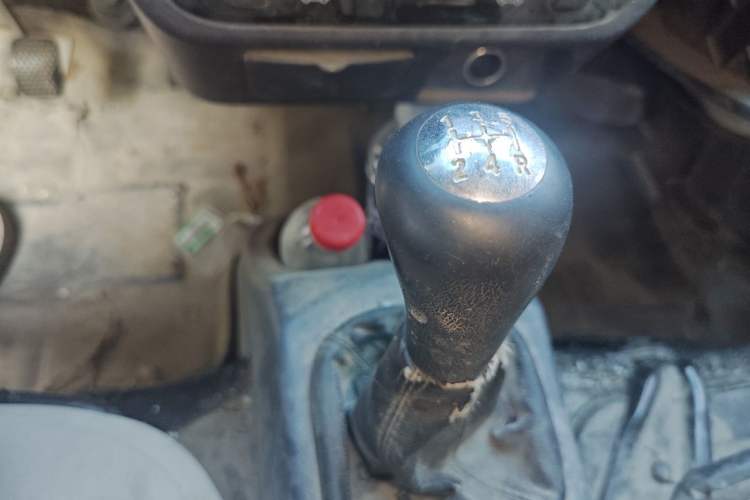 Used Jinbei Hiace X30 2021 1.5L Wealthy Single-Steaming Air-Conditioned Van China VI Standard SWC15M Gear Lever