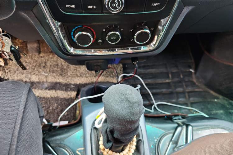 Used Jinbei Hiace X30 2021 1.5L Comfort Model Air-Conditioner-Free Version National VI Standard SWC15M Bus Gear Lever