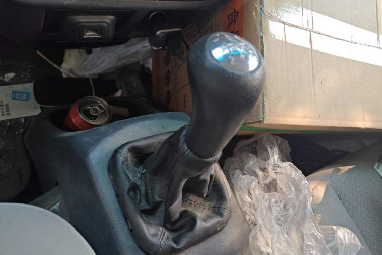 Used Jinbei Hiace X30 2021 1.5L Wealthy Single-Steaming Air-Conditioned Van China VI Standard SWC15M Gear Lever