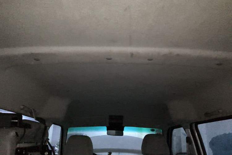 Used Jinbei Hiace X30 2021 1.5L Wealthy Single-Steaming Air-Conditioned Version Bus China VI Standard SWC15M Headliner