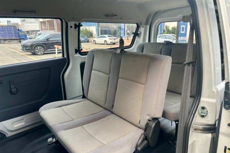 Used Jinbei Hiace X30 2021 1.5L Business-Class Central Air-Conditioned Coach China VI Standard Model SWC15M Interior 2