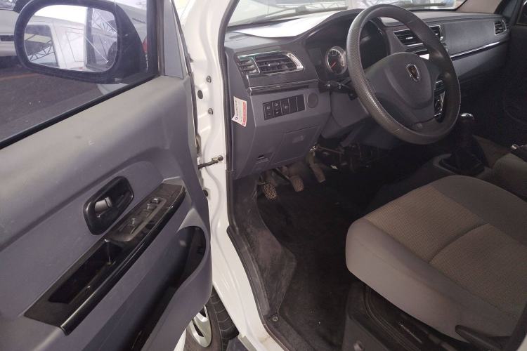 Used Jinbei Hiace X30 2021 1.5L Comfort Model Base Version (No Air Conditioning) Van China VI Standard SWC15M Interior 3