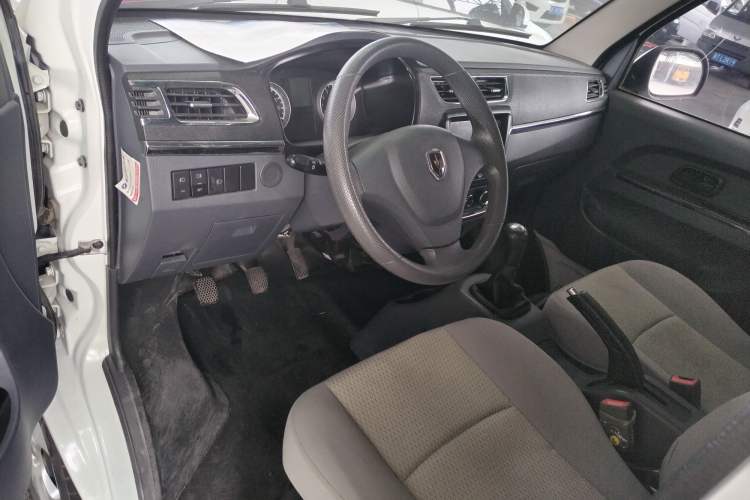 Used Jinbei Hiace X30 2021 1.5L Comfort Model Base Version (No Air Conditioning) Van China VI Standard SWC15M Interior 4