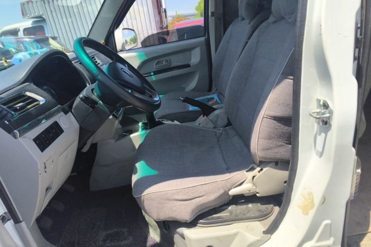 Used Jinbei Hiace X30 2021 1.5L Comfort Plus Central Air-Conditioned Van China VI Standard SWC15M Left Front Seat