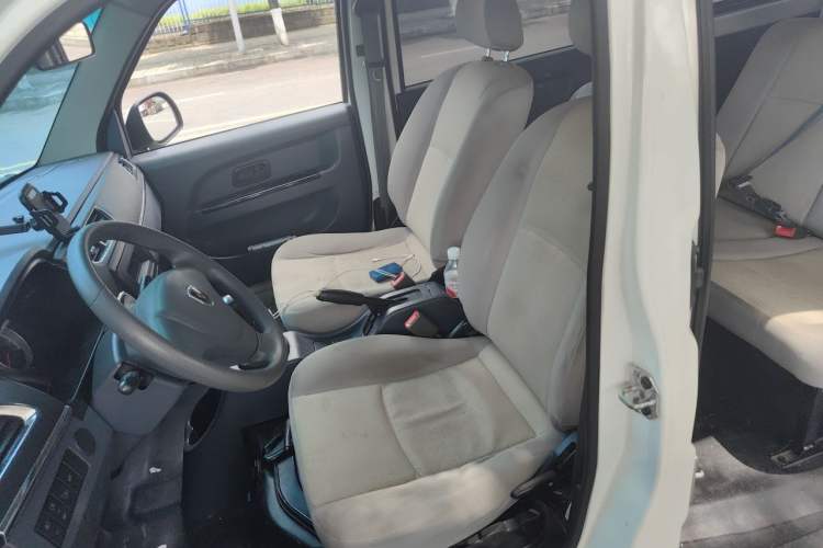 Used Jinbei Hiace X30 2021 1.5L Comfort-Grade Central Air-Conditioned Bus China VI Standard SWC15M Left Front Seat