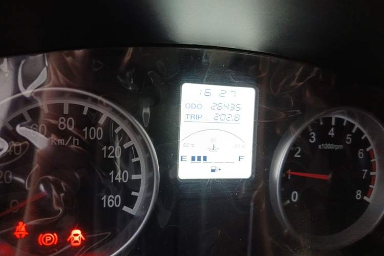 Used Jinbei Hiace X30 2021 1.5L Comfort Model Air-Conditioner-Free Version National VI Standard SWC15M Bus Odometer Close Up