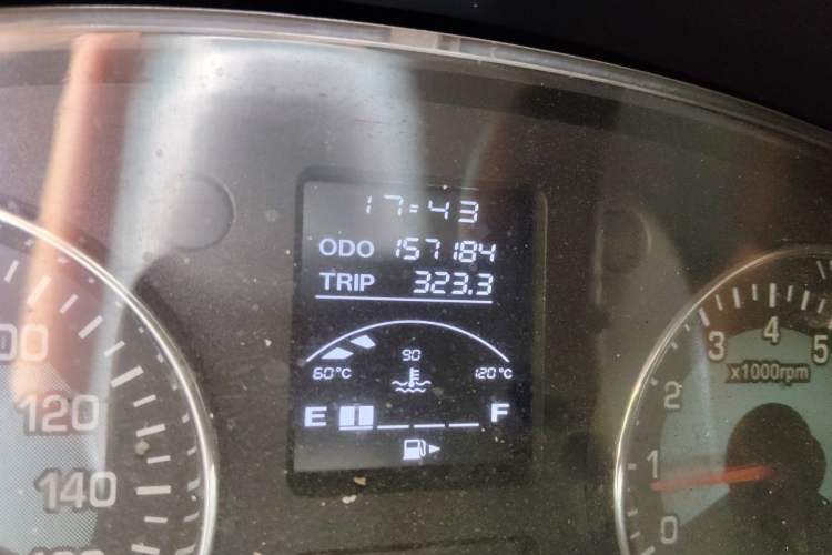 Used Jinbei Hiace X30 2021 1.5L Comfort Model Base Version (No Air Conditioning) Van China VI Standard SWC15M Odometer Close Up