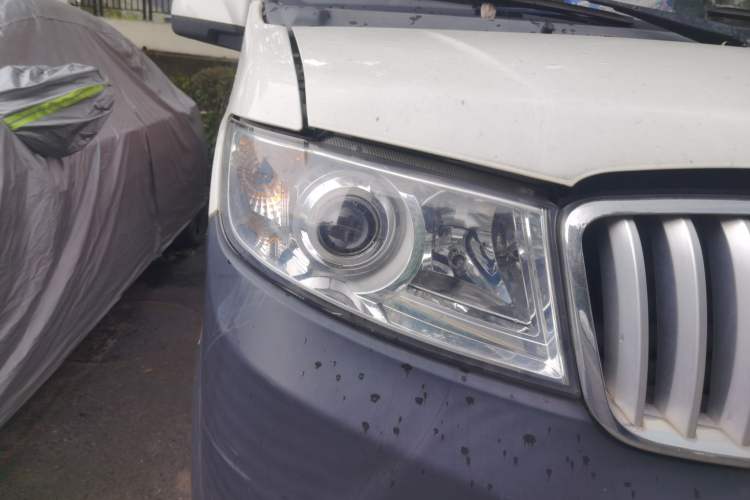 Used Jinbei Hiace X30 2021 1.5L Wealthy Van China VI Standard SWC15M Right Front Headlight