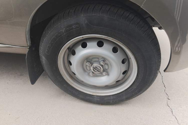 Used Jinbei Hiace X30 2021 1.5L Wealthy Van China VI Standard SWC15M Right Front Wheel Hub