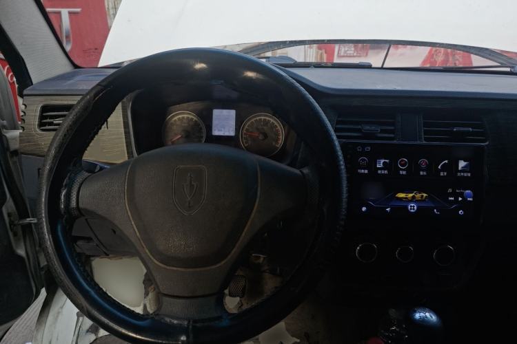 Used Jinbei Hiace X30 2021 1.5L Wealthy Single-Steaming Air-Conditioned Van China VI Standard SWC15M Steering Wheel