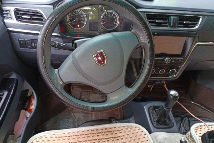 Used Jinbei Hiace X30 2021 1.5L Comfort Model Air-Conditioner-Free Version National VI Standard SWC15M Bus Steering Wheel