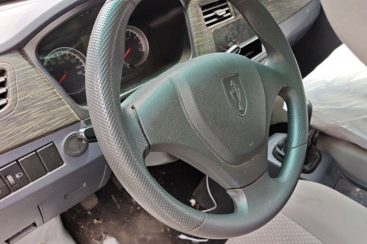 Used Jinbei Hiace X30 2021 1.5L Standard Model Central Air Conditioning EPS Version Bus China VI Emission Standard SWC15M Steering Wheel