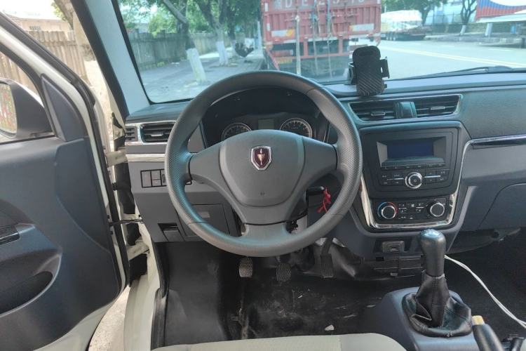 Used Jinbei Hiace X30 2021 1.5L Comfort-Grade Central Air-Conditioned Bus China VI Standard SWC15M Steering Wheel