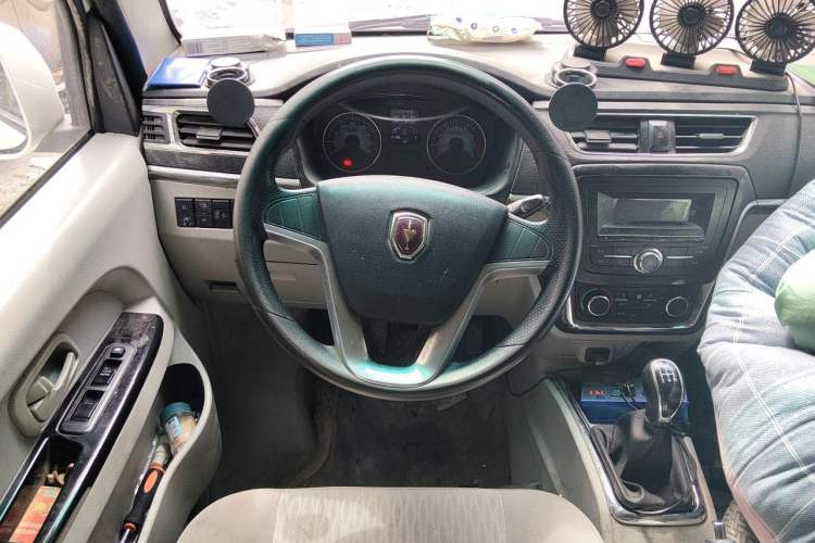Used Jinbei Hiace X30 2021 1.5L Comfort Model Base Version (No Air Conditioning) Van China VI Standard SWC15M Steering Wheel