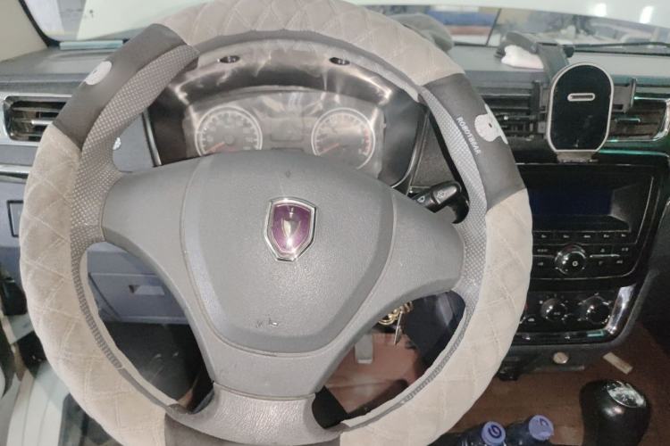 Used Jinbei Hiace X30 2021 1.5L Wealthy Single-Steaming Air-Conditioned Van China VI Standard SWC15M Steering Wheel