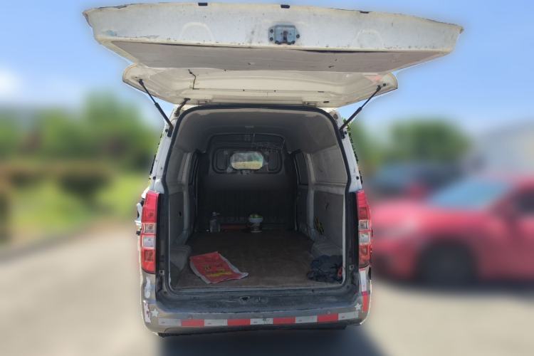 Used Jinbei Hiace X30 2021 1.5L Comfort Plus Central Air-Conditioned Van China VI Standard SWC15M Trunk
