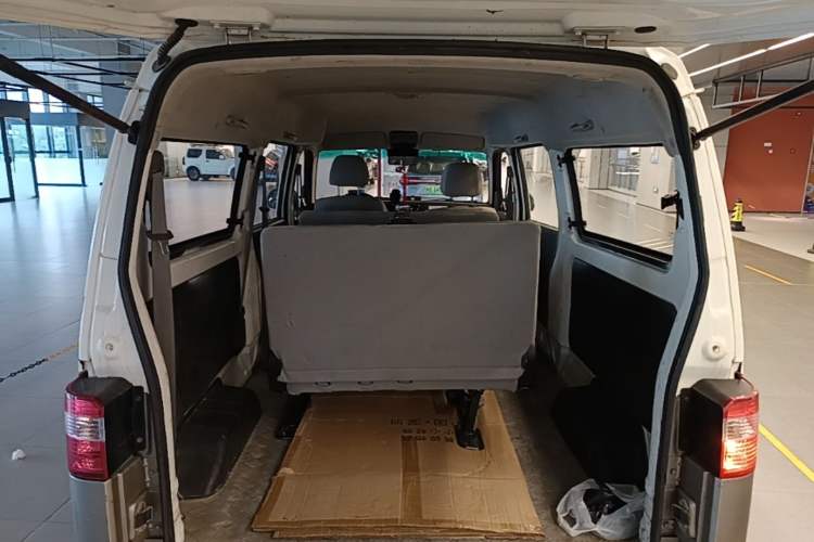 Used Jinbei Hiace X30 2021 1.5L Comfort Model Air-Conditioner-Free Version National VI Standard SWC15M Bus Trunk