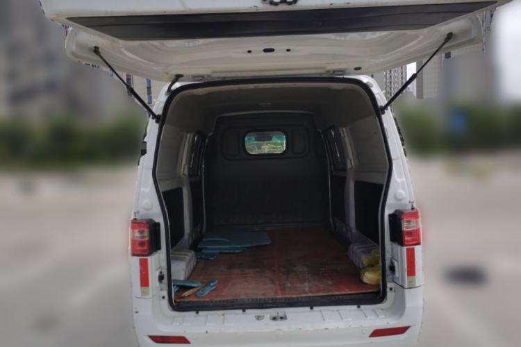 Used Jinbei Hiace X30 2021 1.5L Standard Version Air-Conditioner-Free Van China VI Emission Standard SWC15M Trunk