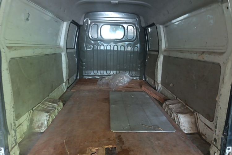 Used Jinbei Hiace X30  Trunk