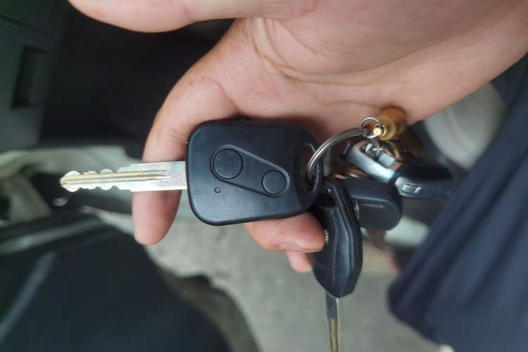 Used Jinbei Hiace X30 2021 1.5L Wealthy Van China VI Standard SWC15M Vehicle Key
