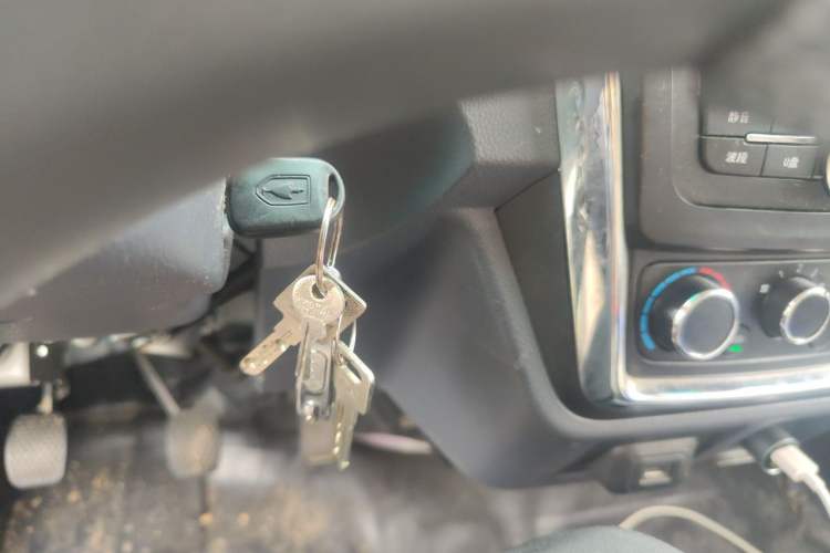 Used Jinbei Hiace X30 2021 1.5L Standard Version Air-Conditioning-Free Bus China VI Emission Standard SWC15M Vehicle Key
