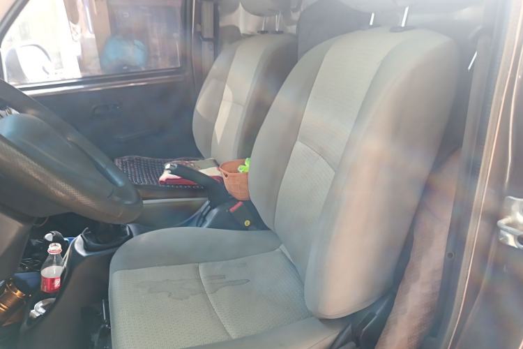 Used Jinbei Hiace X30 2022 1.5L Cargo Version China VI SWC15M Interior 4