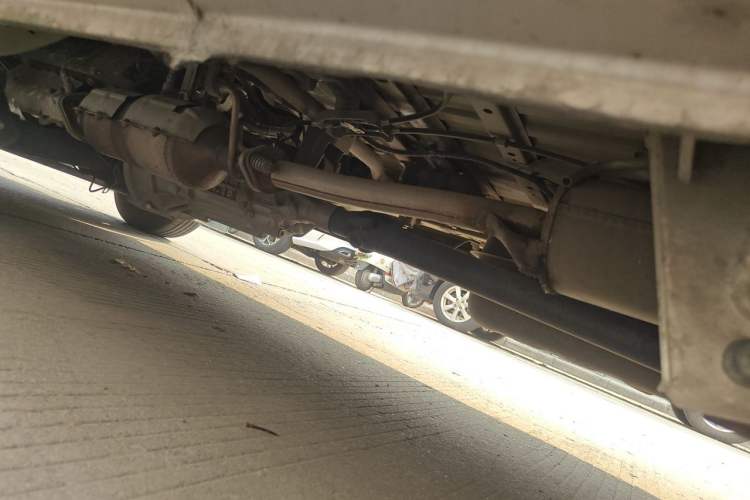 Used Jinbei Hiace X30  Chassis Rear Left
