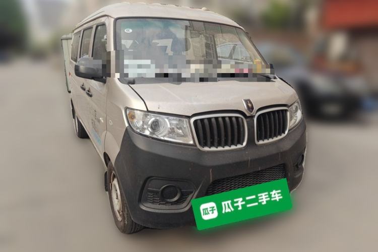 Used Jinbei Hiace X30  Front Right 45 Deg