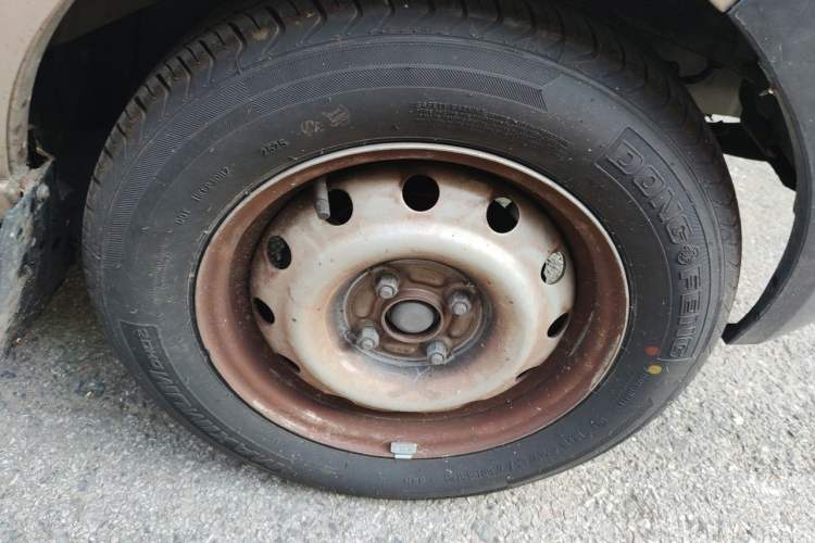 Used Jinbei Hiace X30 2022 1.5L Business-Class Central Air-Conditioned Coach China VI Standard SWC15M Right Front Wheel Hub