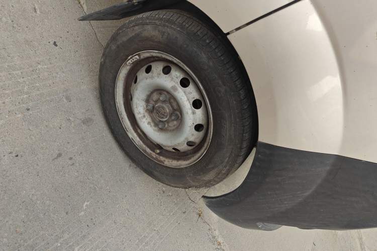 Used Jinbei Hiace X30  Right Front Wheel Hub