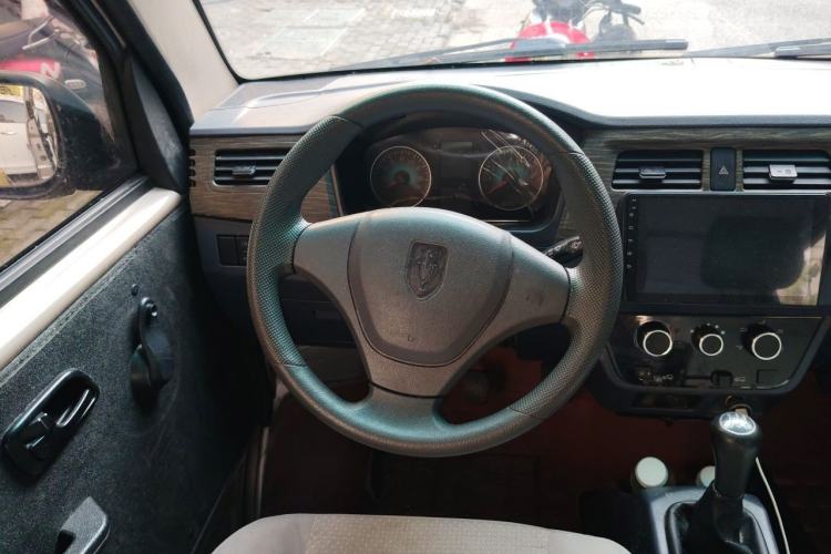 Used Jinbei Hiace X30 2022 1.5L Business-Class Central Air-Conditioned Coach China VI Standard SWC15M Steering Wheel