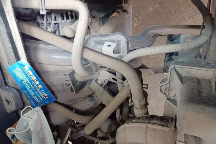 Used Jinbei Hiace X30 2022 1.5L Cargo Version China VI SWC15M Engine Bay Right