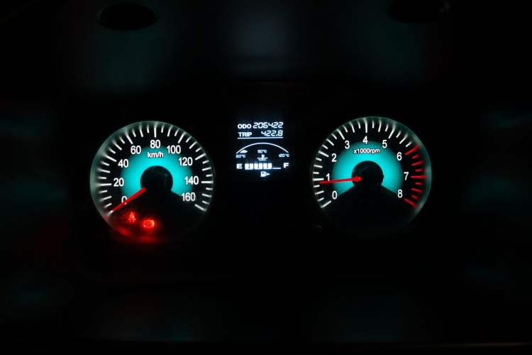 Used Jinbei Hiace X30 2022 1.5L Business-Class Central Air-Conditioned Coach China VI Standard SWC15M Instrument Cluster