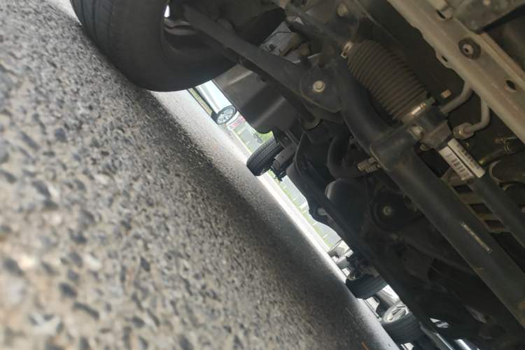 Used Jinbei Hiace X30  Chassis Front Right