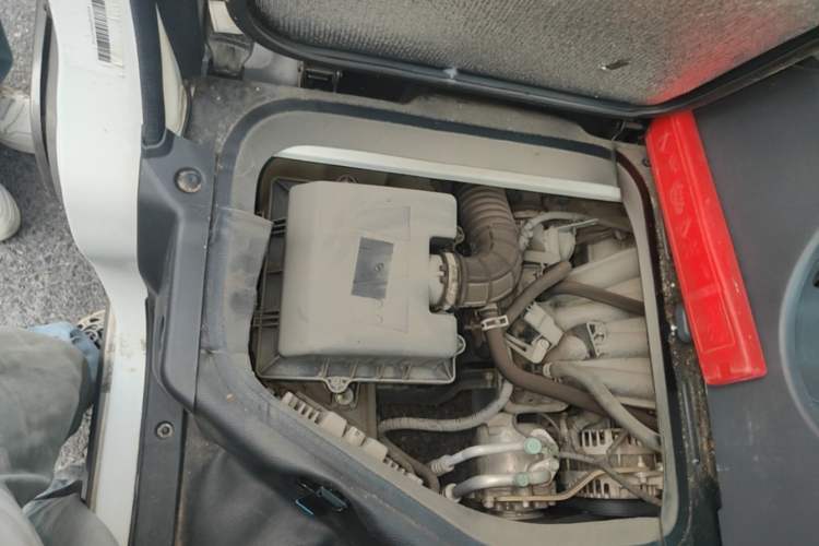 Used Jinbei Hiace X30  Engine Bay Right
