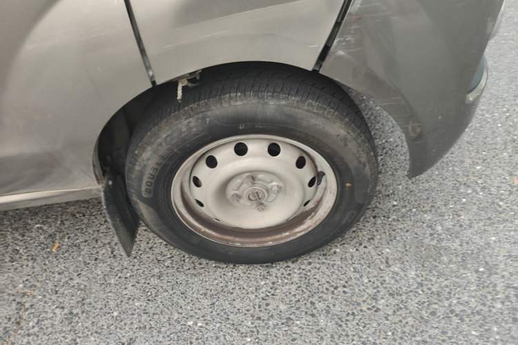 Used Jinbei Hiace X30  Right Front Wheel Hub