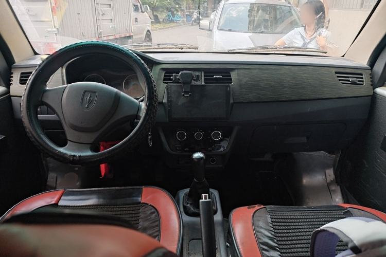 Used Jinbei Hiace X30 2022 1.5L Business-Class Central Air-Conditioned Coach China VI Standard SWC15M Center Console
