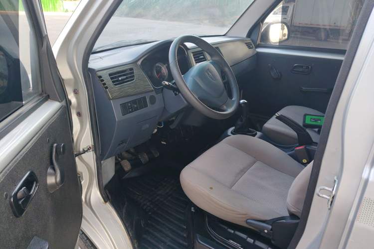 Used Jinbei Hiace X30 2022 1.5L Cargo Version China VI SWC15M Driver Seat