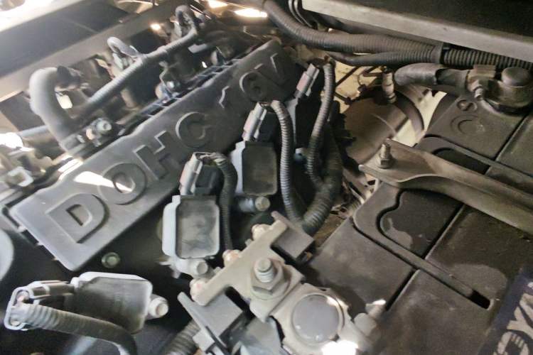 Used Jinbei Hiace X30 2022 1.5L Cargo Version China VI SWC15M Engine Bay Left
