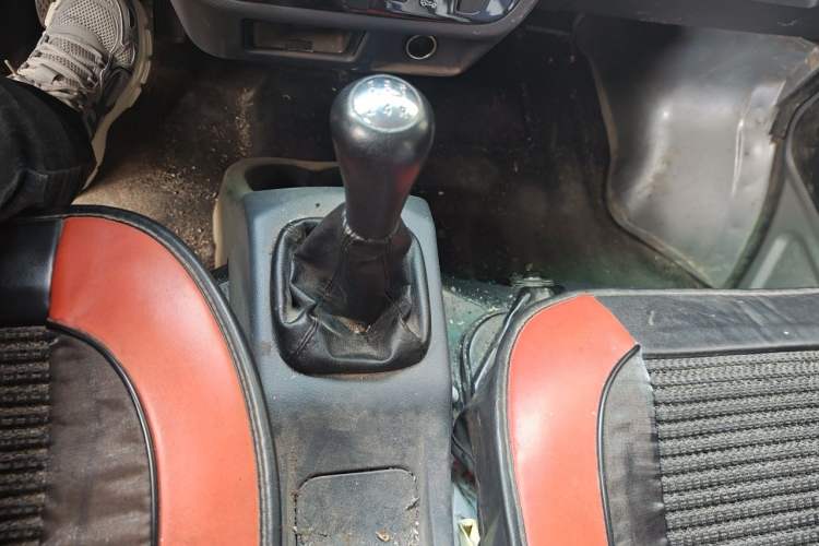 Used Jinbei Hiace X30 2022 1.5L Business-Class Central Air-Conditioned Coach China VI Standard SWC15M Gear Lever